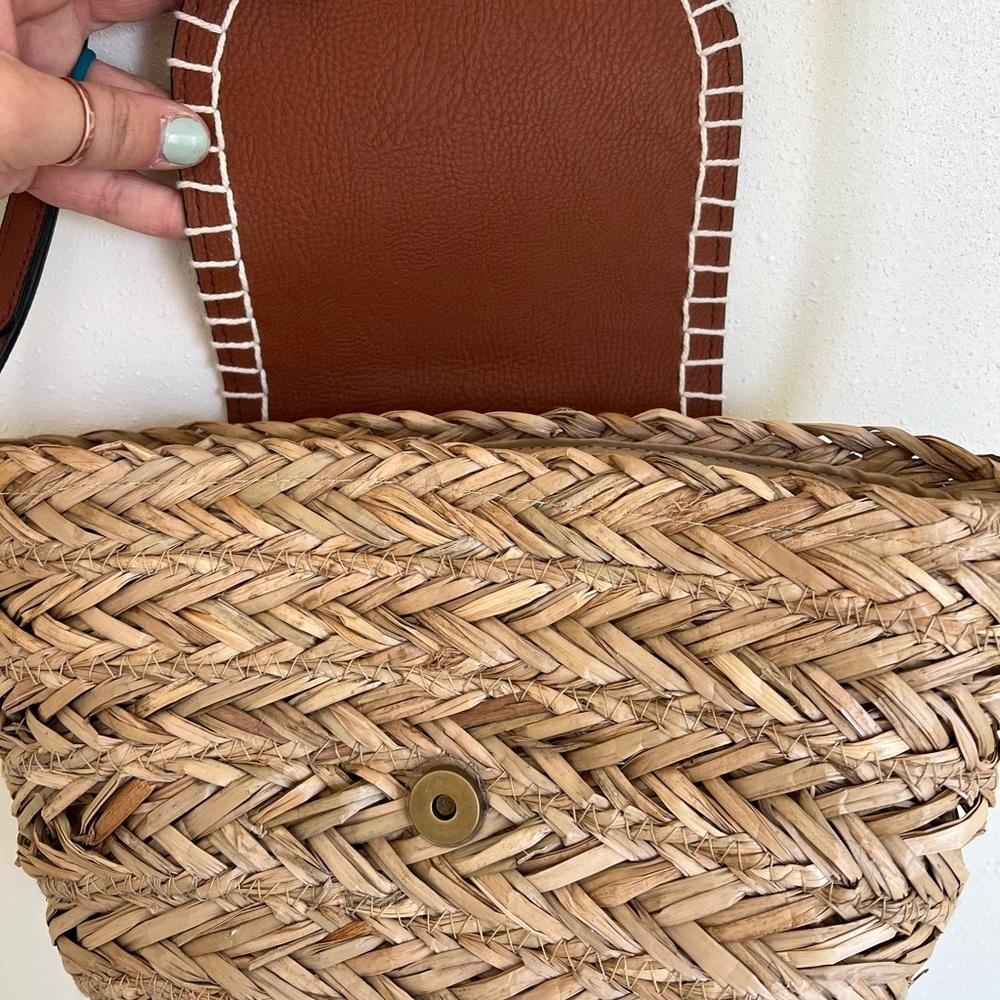 Universal Thread Wicker Bag - Picture 4 of 4